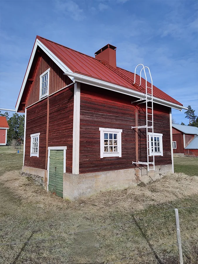 Trekatteen toteuttama peltikatto