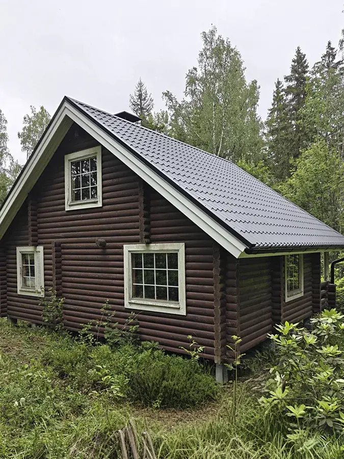 Trekatteen toteuttama peltikatto