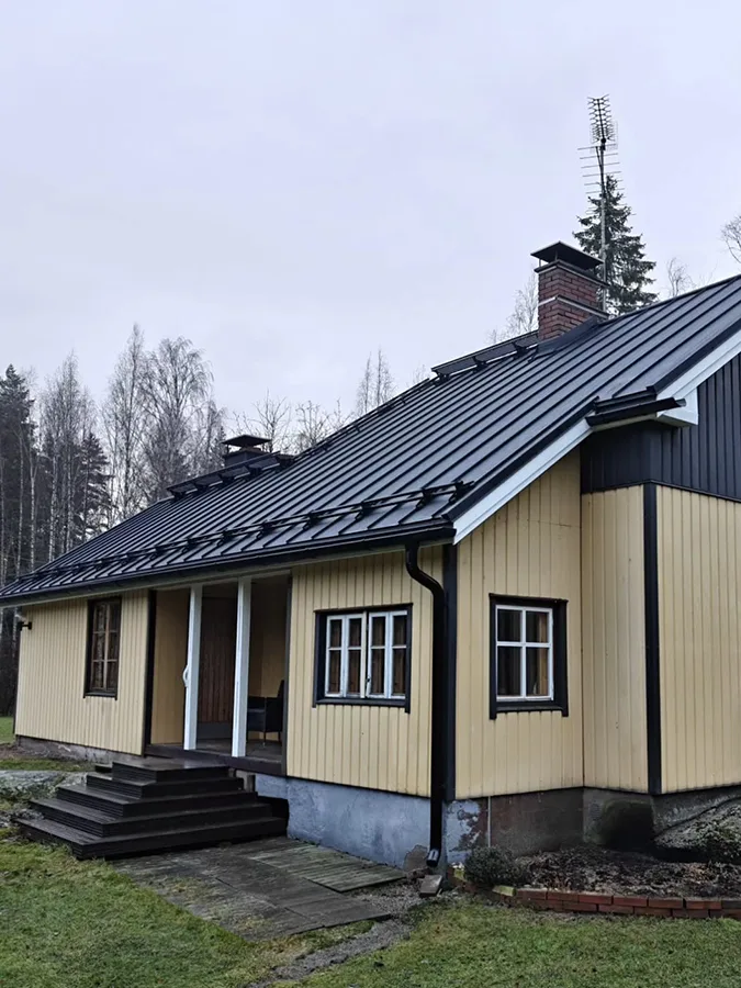 Trekatteen toteuttama peltikatto
