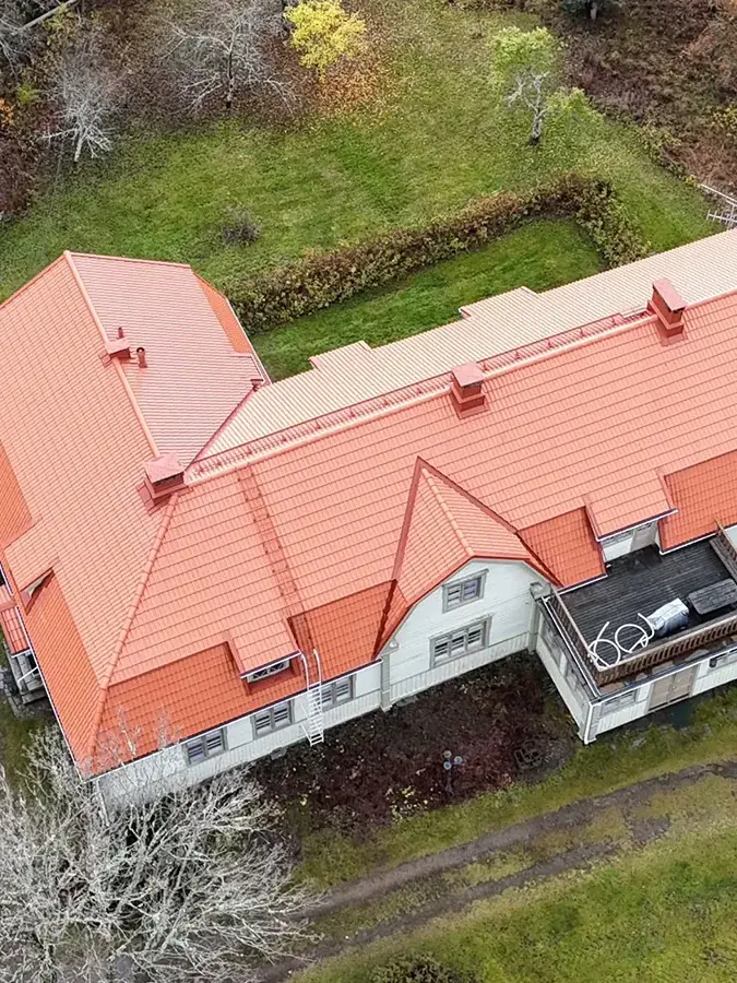 Trekatteen toteuttama tiilikatto
